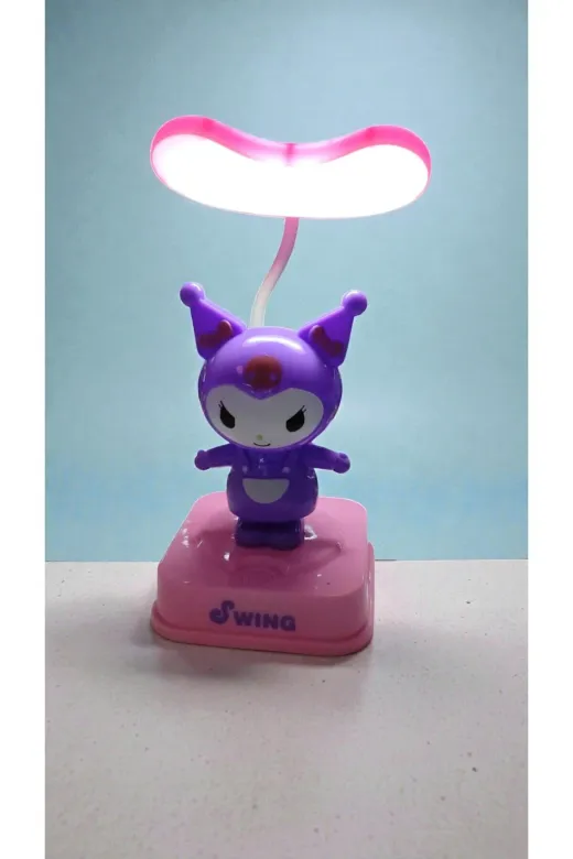 FAMEMUS ACCESSORY 13124234325 Kuromi Kendini Sallayan Model Masa Gece Lambası Boyut:20Cm