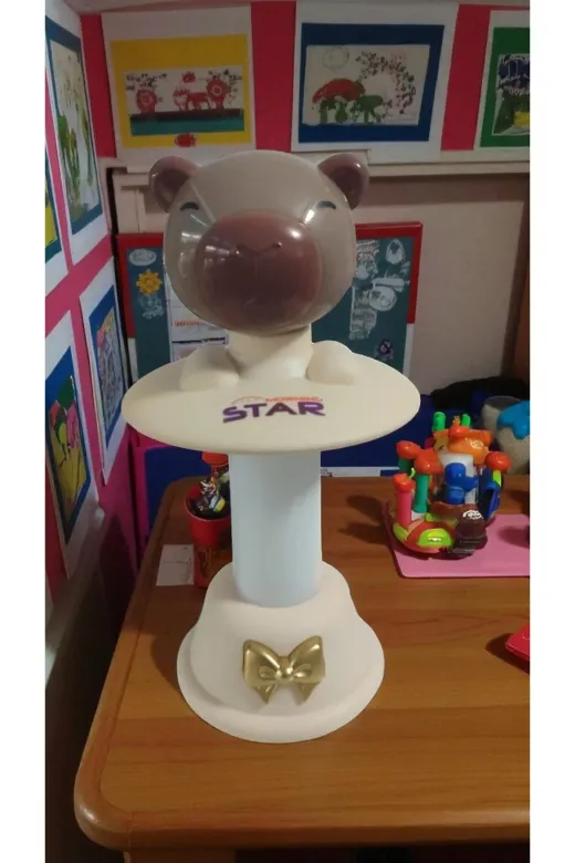 FAMEMUS ACCESSORY 2432532523 Capybara Kafa Sallayan Gece Lambası Boyut: 18 Cm