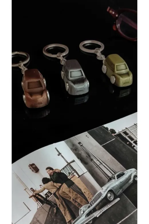 FAMEMUS ACCESSORY 243546rtet 3 Lü Minik Metal Araba Anahtarlık Tekerlekleri Döner