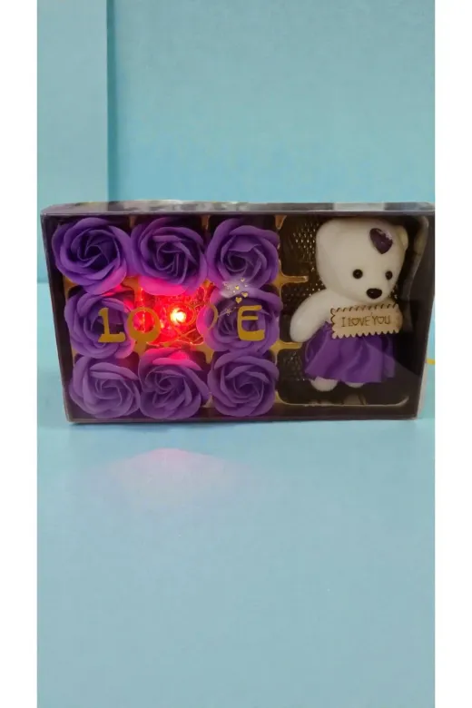 FAMEMUS ACCESSORY 2ewewqewqeqe Sevgililer Gününe Özel(I Love You Yazılı Asetatlı Güllü Ayıcık Mor Renk Hediyelik Boyut:20*11Cm