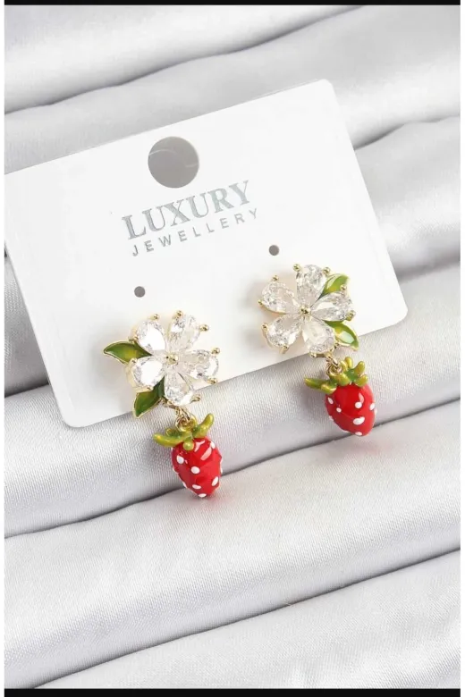 FAMEMUS ACCESSORY qwe2131313 Pirinç Mineli Zirkon Taşlı Sallantı Çicek Model Çocuk Küpesi