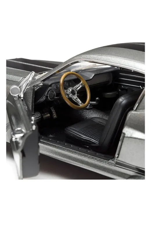 Greenlight eleanor-1967 1:18 “Eleanor” 1967 Custom Movie Star Mustang– Synoverse Kitabı Hediyeli