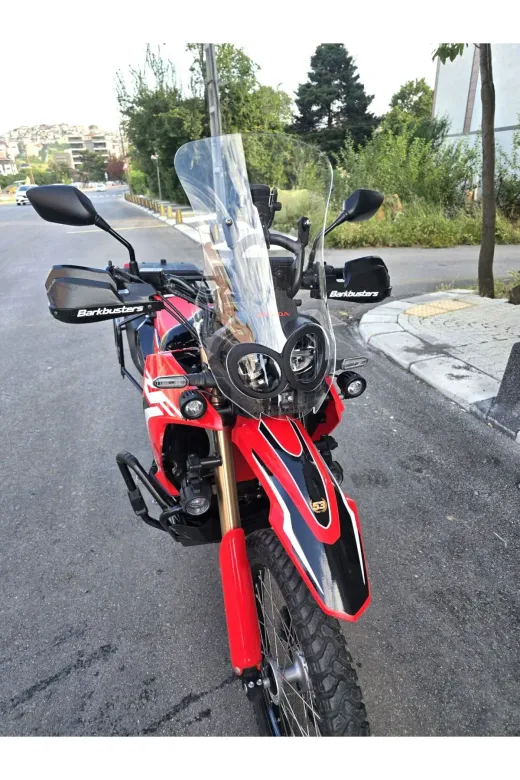 Honda CRF 300 Rally Ön Cam 2017-2026 Model 56cm Siyah Renkli 4mm