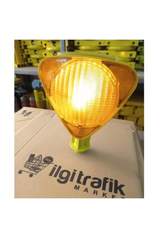 İlgi Trafik Uyarı Lambası Trafik Flaşörü Güneş Enerjili Ledli Solar Araç Ikaz Lambası Sarı Renk