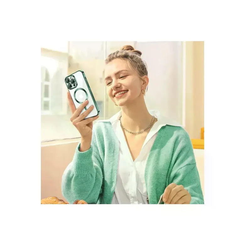 iPhone 15 Pro Kılıf Kross Magneticsafe Kapak - Gümüş