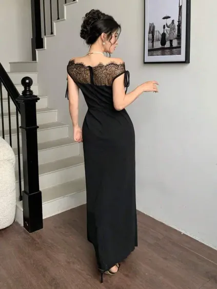 Kadın Göğüs Ve Yakası Dantel Detaylı Kayık Yaka Görünümlü Uzun Ithal Krep Elbise