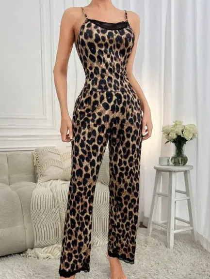 Kadın Ip Askılı Yakası Dantelli Bluz Ve Pijama Sandy Ikili Takım - S-M - Leopar