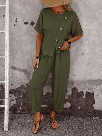 Kadın Kısa Kollu Asimetrik Kesim Detaylı Düğmeli Bürümcük Bluz Ve Pantolon Ikili Takım - L-XL - Haki