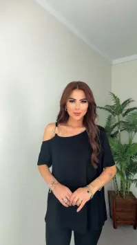 Kadın Kısa Kollu Tek Omuzdan Askılı Toka Detaylı Viskon Bluz - S-M - Siyah
