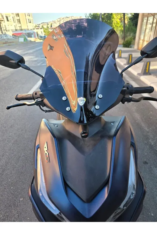 Küba Arome 125 Ön Cam 2022-2026 Model 43cm Siyah Renkli KISA CAM