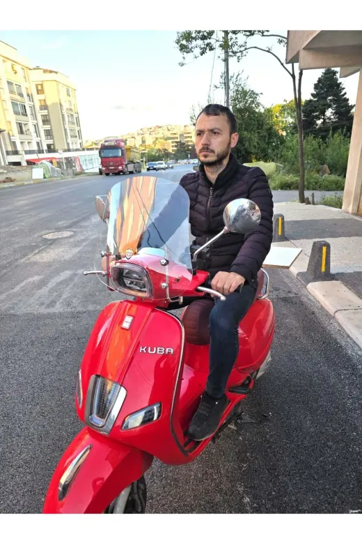 Kuba Bevely Ön Cam 2022-2026 Model 42cm Şeffaf Renkli 4mm APARATSIZ