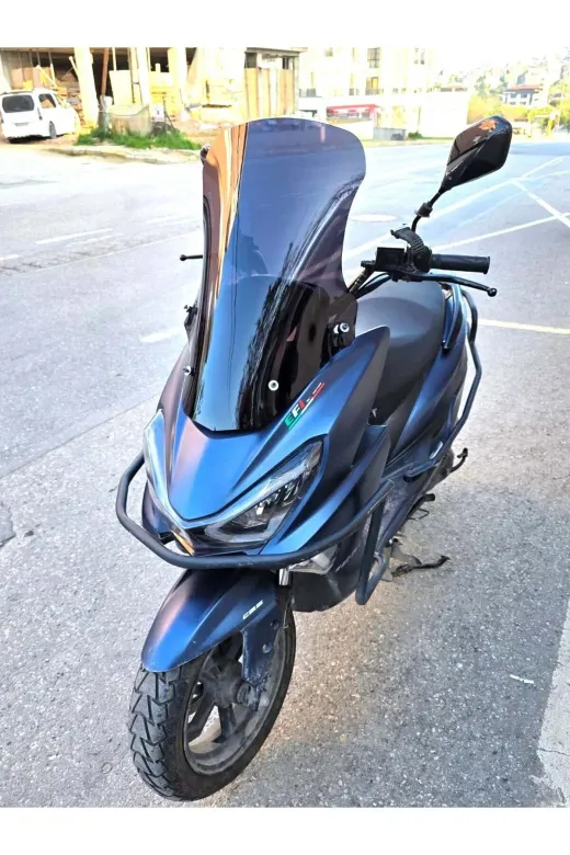 Küba Newlight 125 Pro Ön Cam 2023-2026 Model 58cm Siyah Renkli 4mm ORİJİNAL BOYLU