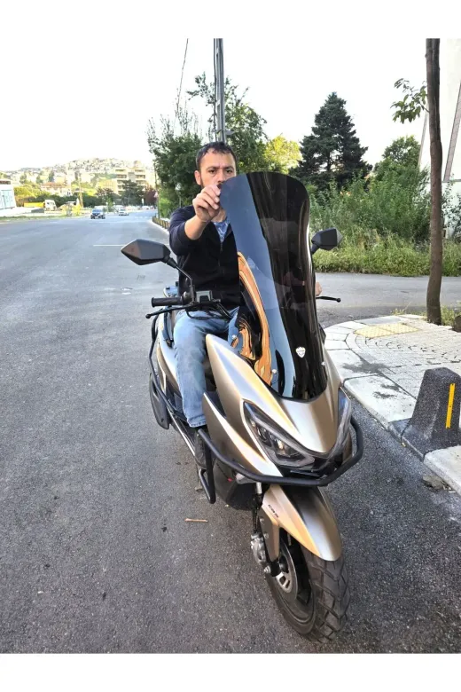 Küba Newlight 125 Pro Ön Cam 2023-2026 Model 75cm Siyah Renkli 4mm UZUN BOYLU