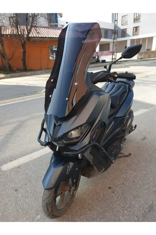 Küba Novax 200 Ön Cam 2023-2026 Model 65cm Siyah Renkli 4mm UZUN