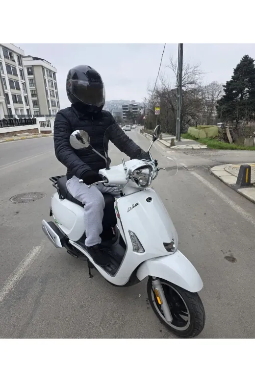 Kymco Like 200 Ön Cam 2009-2023 Model 43cm Şeffaf Renkli 4mm APARATSIZ