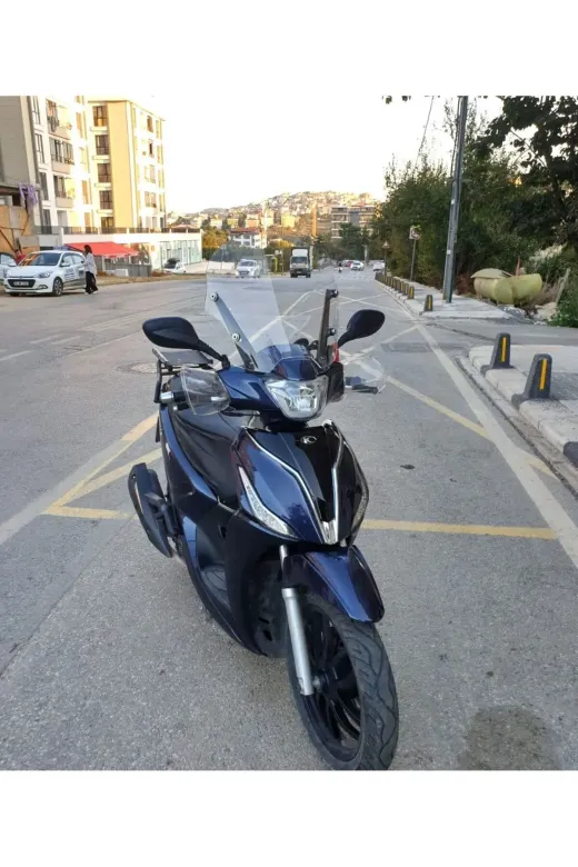 Kymco People S 200 Ön Cam 2020-2026 Model 38cm Şeffaf Renkli 4mm SPORTİF