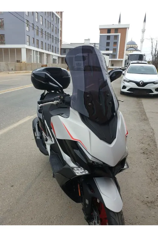 Kymco Xciting VS 400 Ön Cam 2023-2026 Model 66cm Siyah Renkli 4mm