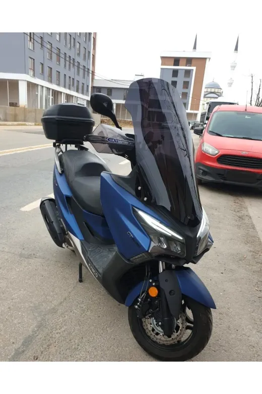 Kymco Xtown CT 250 Ön Cam 2020-2026 Model 83cm Siyah Renkli 4mm yoktur