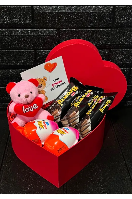lenostra Kiz-Arkadas91 Kız Arkadaşa Hediye Kalp Kutuda Kalpli Pembe Ayıcık - Browni Intense Ve Kinder Joy Yumurtalar