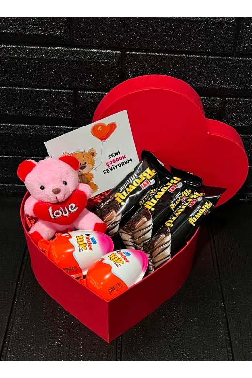 lenostra Kiz-Arkadas91 Kız Arkadaşa Hediye Kalp Kutuda Kalpli Pembe Ayıcık - Browni Intense Ve Kinder Joy Yumurtalar