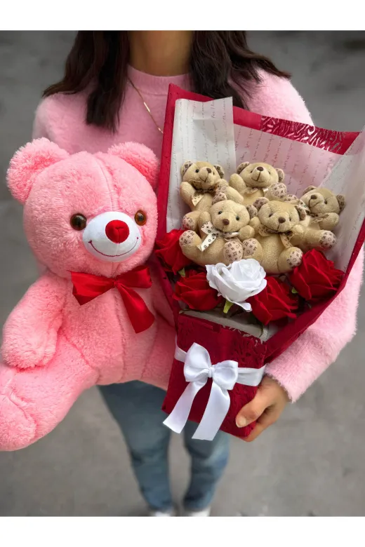 lenostra Sevgili-Buket6 Kiza Hediye 35Cm Pembe Ayıcık Ve Kırmızı Beyaz Güllü Ayıcıklı Çiçek Buketi Peluş Buket Dogum Gunu