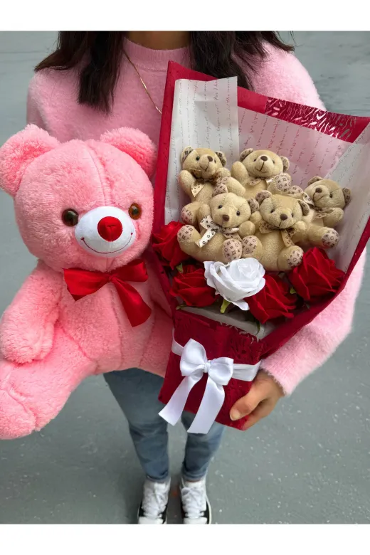 lenostra Sevgili-Buket6 Kiza Hediye 35Cm Pembe Ayıcık Ve Kırmızı Beyaz Güllü Ayıcıklı Çiçek Buketi Peluş Buket Dogum Gunu