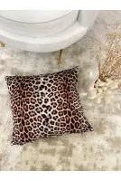 Leopar Desenli Kadife Kırlent Kılıfı  - 45x45