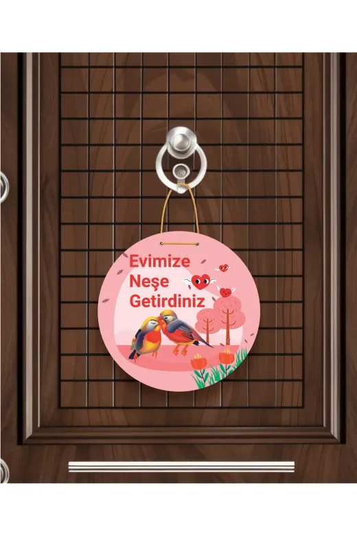 M&H Quality 16516515000 Evimize Neşe Getirdiniz" Yazılı Mdf Kapı Süsü (22.5 Cm) | Sevimli Aşık Kuşlar