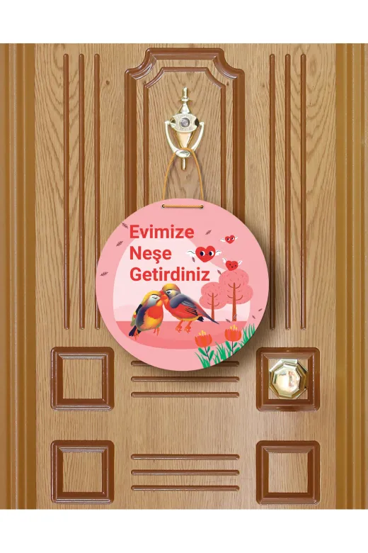 M&H Quality 16516515000 Evimize Neşe Getirdiniz" Yazılı Mdf Kapı Süsü (22.5 Cm) | Sevimli Aşık Kuşlar