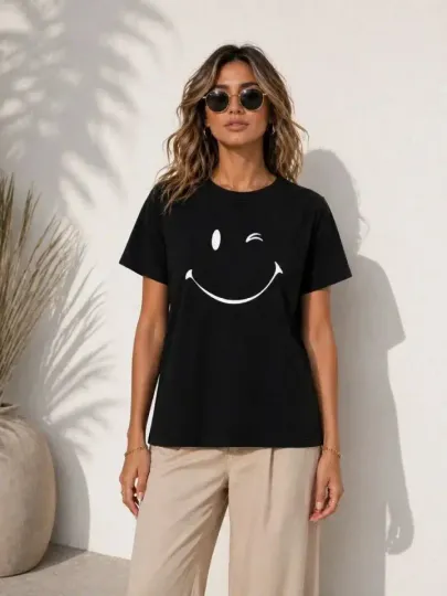 Minimal Gülümseyen Yüz Baskılı Tişört Kısa Kol Yazlık T-Shirt - Siyah - XL - Siyah