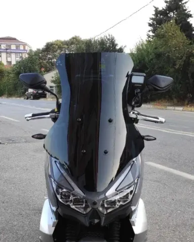 MOTOCAM RKS Blade 350 Ön Cam 2023-2026 Model 75cm Siyah Renkli 4mm UZUN