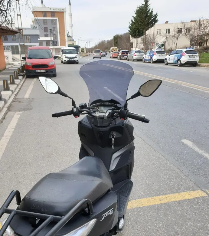 MOTOCAM SYM JET 14 125 Ön Cam 2017-2026 Model 65cm Füme Renkli 4mm UZUN