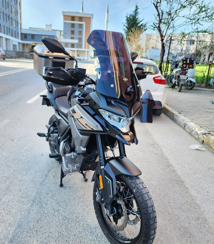 MOTOCAM Voge DS 300 Ön Cam 2021-2026 Model 55cm Siyah Renkli 4mm