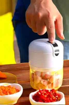 Portatif Usb Şarjlı Doğrayıcı 250 Ml Üç Bıçaklı Çelik
