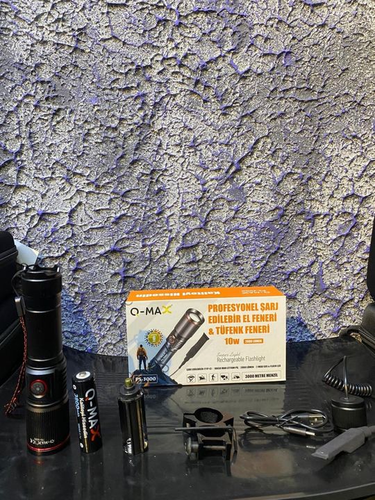 Q-Max Ps-3000 10W Profesyonel Şarj Edilebilir El Feneri & Tüfek Feneri 2000 Lumen  3800 Mah