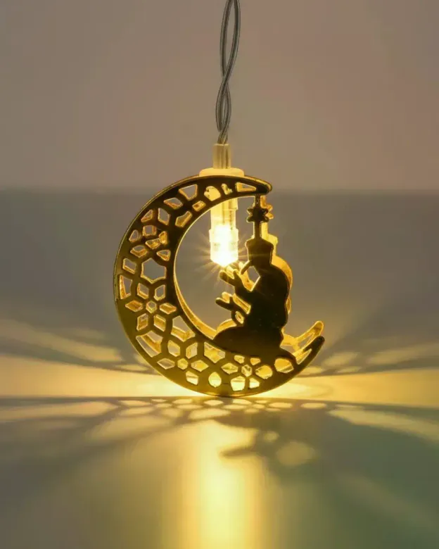 Ramazan Temalı Ay İçinde Secde Eden Adam LED Peri Işığı