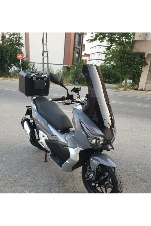 RKS Freccia Ön Cam 2022-2026 Model 65cm Siyah Renkli 4mm ORTA BOYLU