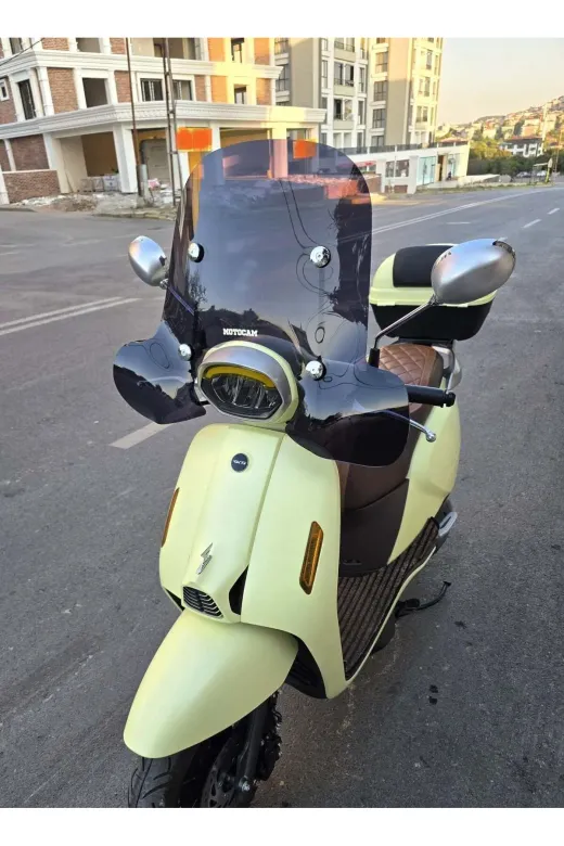 RKS LT 50 PRO Ön Cam 2023-2026 Model 51cm Siyah Renkli 4mm Elcikli APARATSIZ