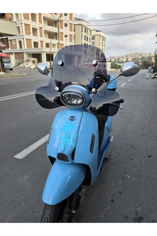 RKS LTR 125 Ön Cam 2023-2026 Model 45cm Siyah Renkli 4mm Elcikli APARATSIZ