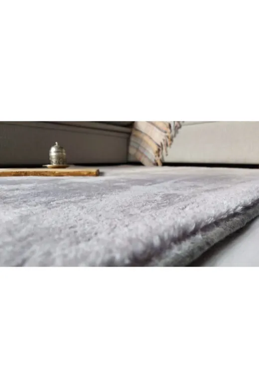 Sarar bizizmodagri1 Pofuduk Peluş Halı Hav Yükseliği 3.5Cm