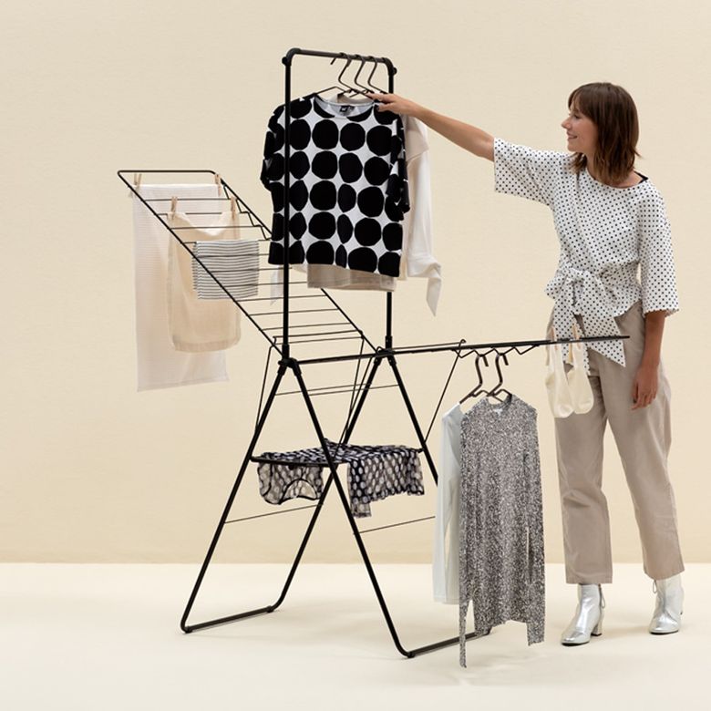 Schafer ₺6.199,00 Brabantia Mat Siyah Ekstra Askılıklı Çamaşır Kurutma Askısı 25 Metre
