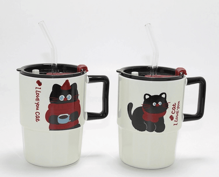 Sevimli Şaşkın Kedi Figürlü Pipetli Kapaklı Porselen Kupa Bardak Alk5042