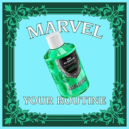 ST25070402 Marvis Ağız Bakım Suyu Classic Strong Mint 400 Ml