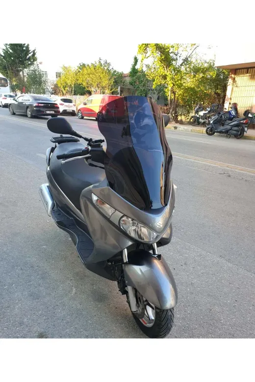 Suzuki Burgman 125 Ön Cam 2006-2013 Model 61cm siyah Renkli 4mm