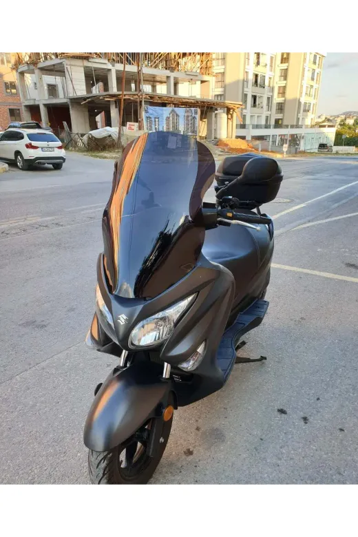 Suzuki Burgman 200 Ön Cam 2006-2013 Model 61cm siyah Renkli 4mm