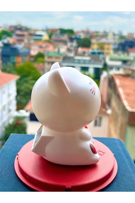 üçgendükkan 122 Güneş Enerjili, Kafa Sallayan Kedi Figürü