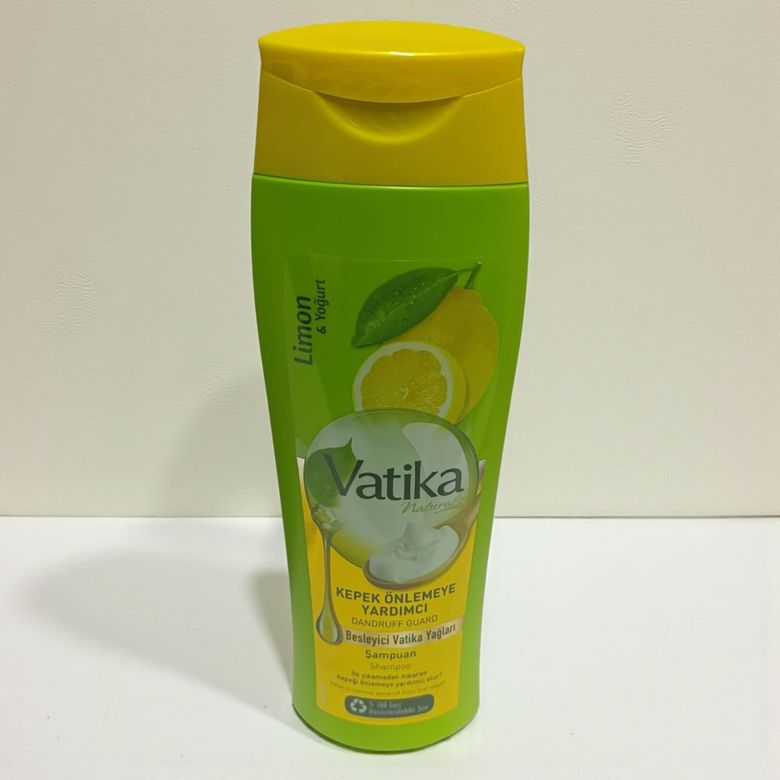 Vatika FT252400TR Naturals  Kepek Önlemeye Yardımcı Limon & Yoğurt Özlü Şampuan 400Ml