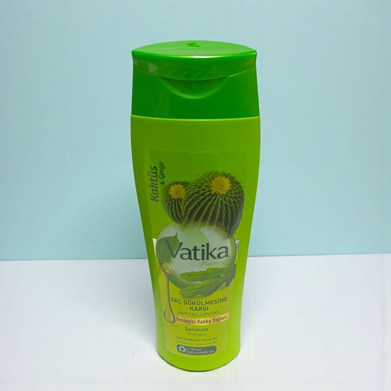 Vatika FT256400TR Naturals Saç Dökülmesine Karşı Kaktüs & Gergir Bitkisel Özlü Şampuan 400Ml
