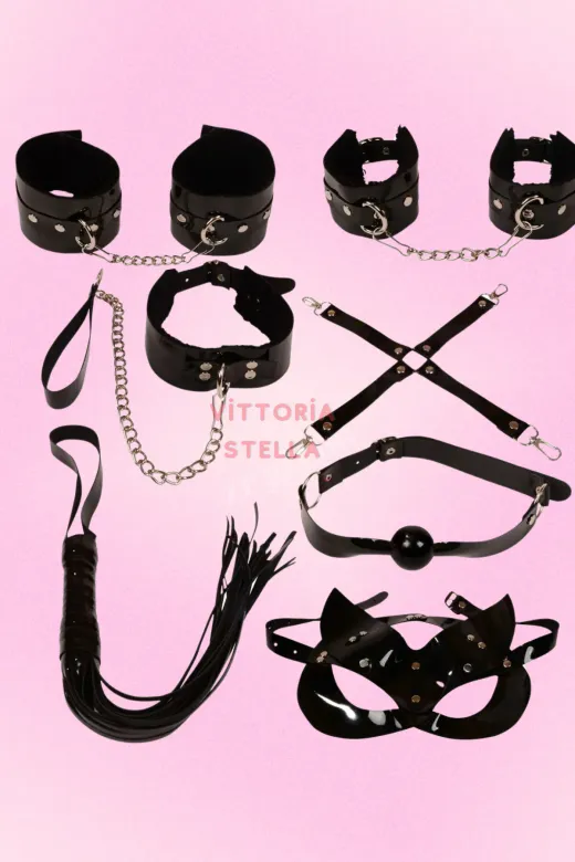 Vittoria Stella vittoria-stella-6006-siyah Kadın Siyah 7 Parça Sexi Bdsm Seti - Fantezi Set Seksi Esaret Kelepçeli Kırbaç Tasma Fantezi Seti