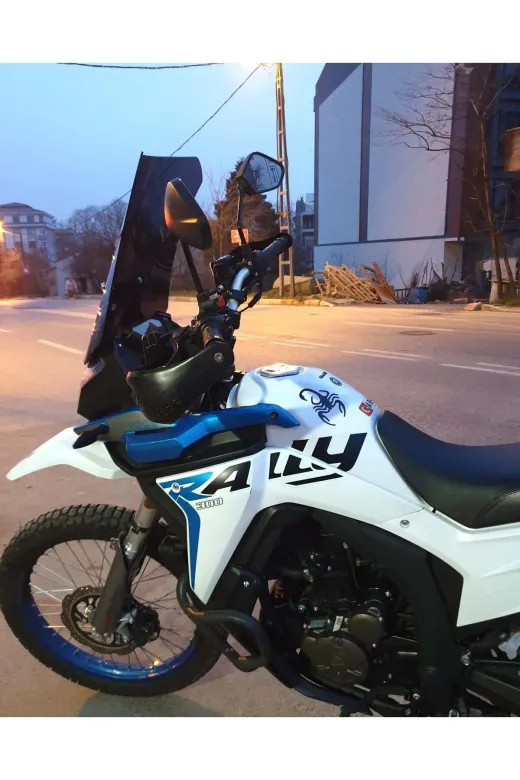 Voge Rally 300 Ön Cam 2022-2026 Model 51cm Siyah Renkli 4mm